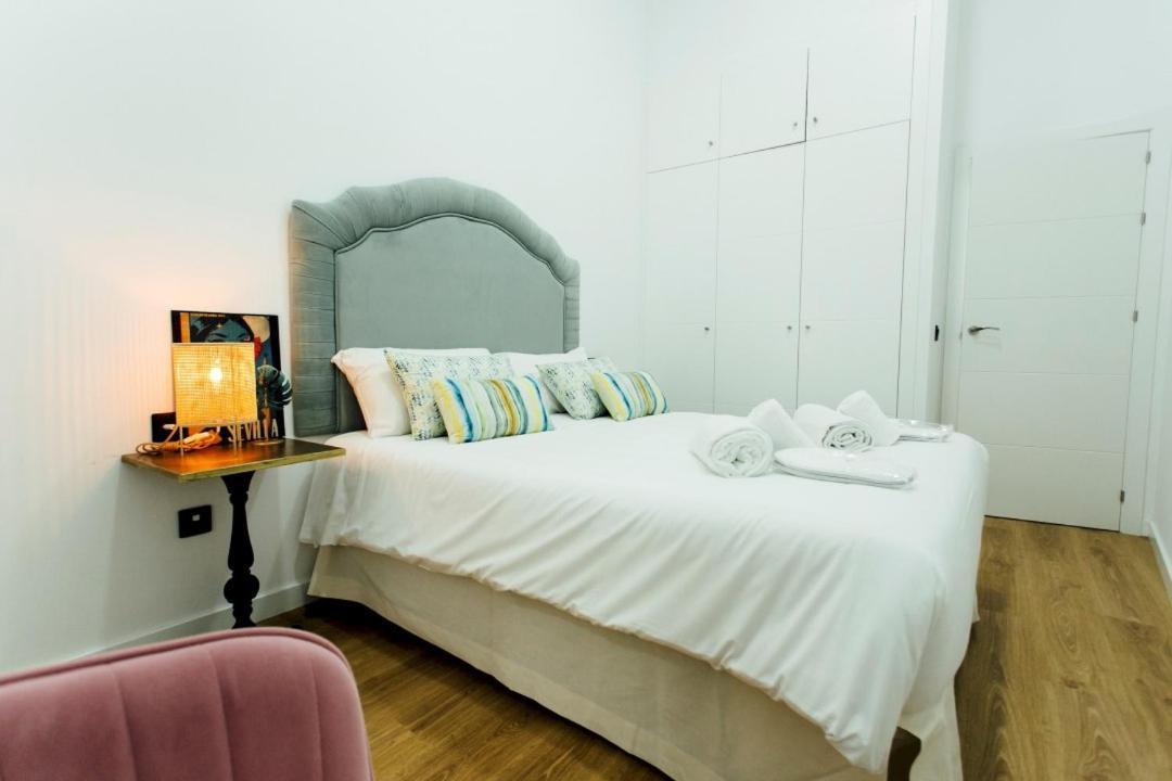 塞维利亚Modern With Seasonal Swimming Pool- 1Bd 1Bth- Goyeneta公寓 外观 照片